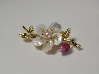Blushing Blossom Brooch