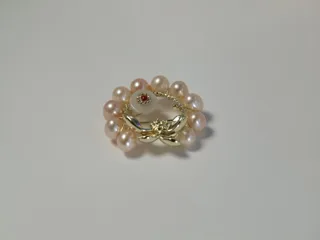 Round Brooch